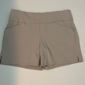 INC International Concepts shorts-Size 6
